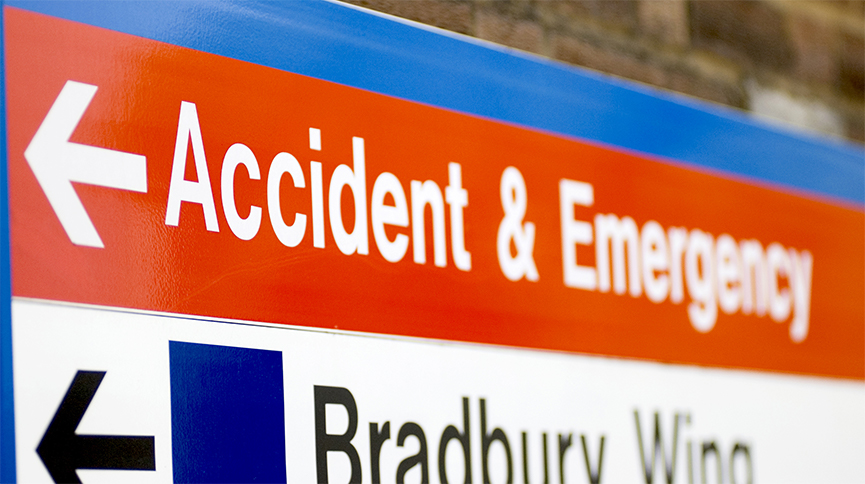 A sign pointing to an accident and emergency unit