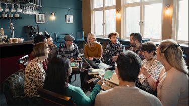 GROUP MEETING CAFE