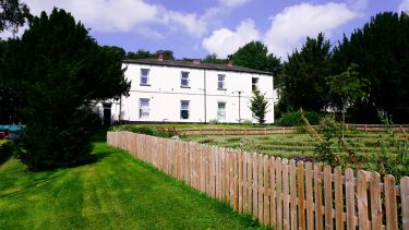 Endcliffe villas exterior with a view of the gardens 