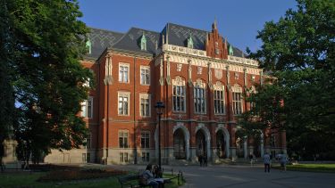 Exterior photo of Jagiellonian University Krakow