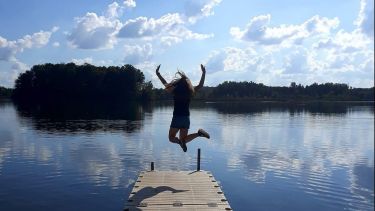 Image of Miti in Canada at a lake