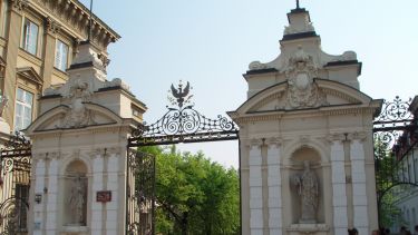 Uniwersytet Warszawski (University of Warsaw)