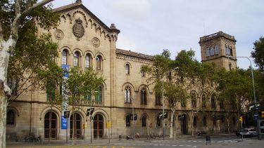 University of Barcelona from the outside.