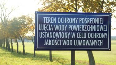 A sign written in Polish