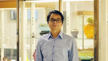 A photo of Dr Dikai Guan