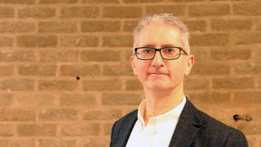 Alumnus Brian Bailey visits Department