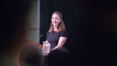 A presenter at the Insigneo showcase 2019.