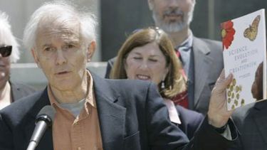 Sir Harry Kroto speaking about evolution