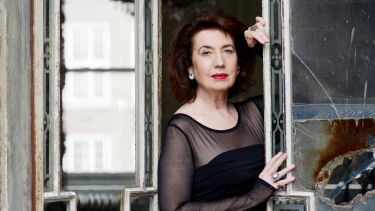 An photo of concert pianist Imogen Cooper
