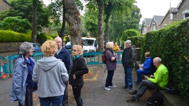 Local residents peacefully occupying a ‘safety zone’ preventing tree removal, Kenwood Park Road, Sheffield. Image: Jan Woudstra