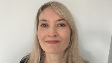 Head shot of Dr Sarah Alden