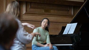 music class teaching piano