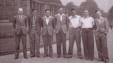 Professor Geoffrey Greenwood with 1950 year group at Weston Park