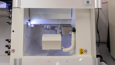 DGSHAPE multi material milling machine