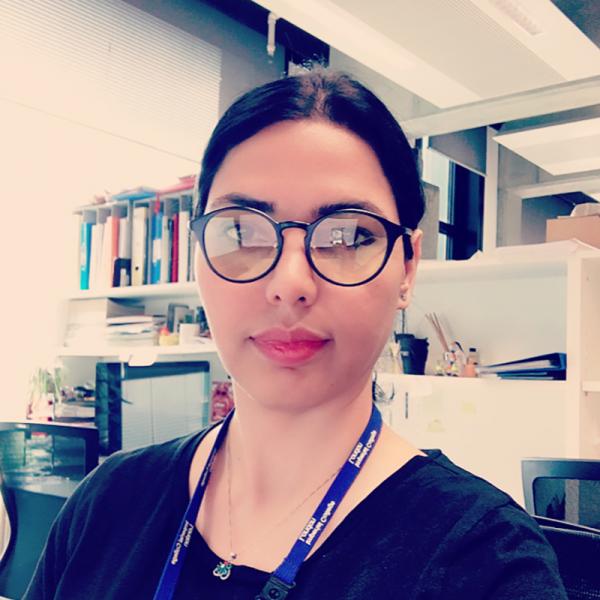 Profile picture of Neda Azarmehr portrait photo