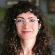 Ozge Ozduzen