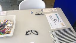 Table with 3D pens to explore DNA structure